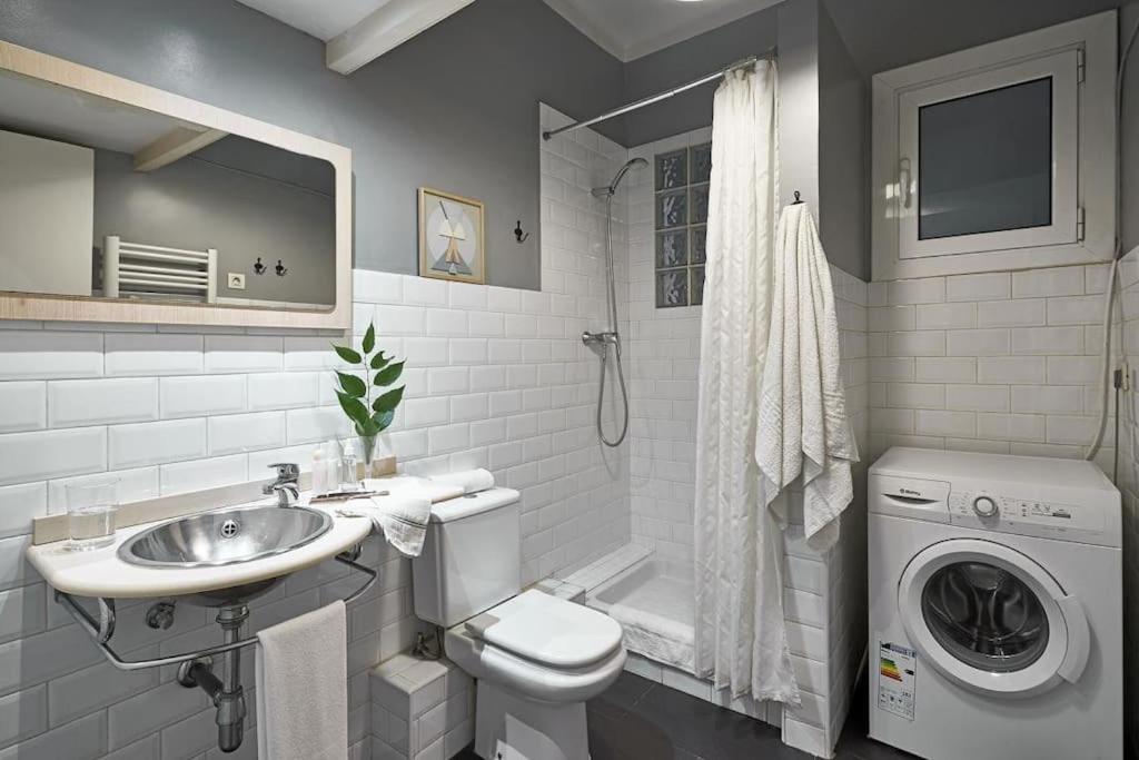 Magnificent 4 Bedroom Apartment In Eixample Barselona Dış mekan fotoğraf